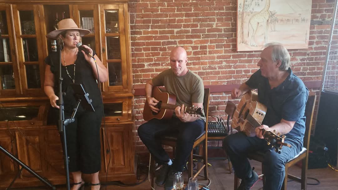 The Amy Clark Trio, Engine 41 Pizza & Cozy Nest Homemade
